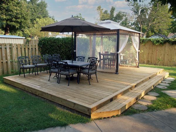 Floating Deck Installation in Woodinville